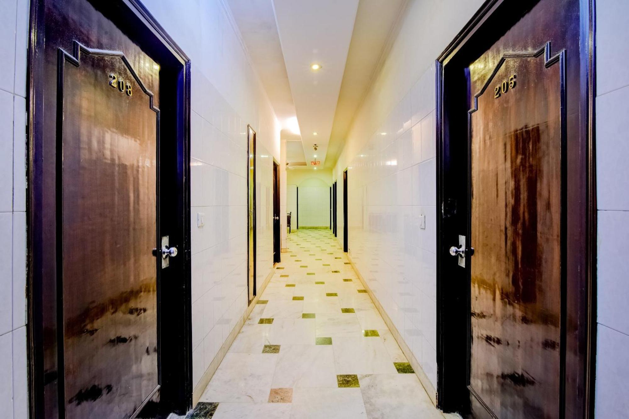 Fabhotel Delhi Darbar Near Karol Bagh Market Exterior foto